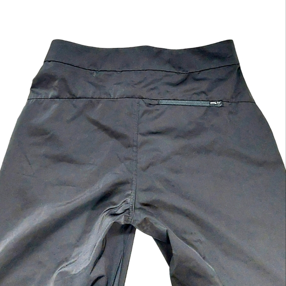 Athleta Black Radiant Jogger. Size 4 - Picture 4 of 11
